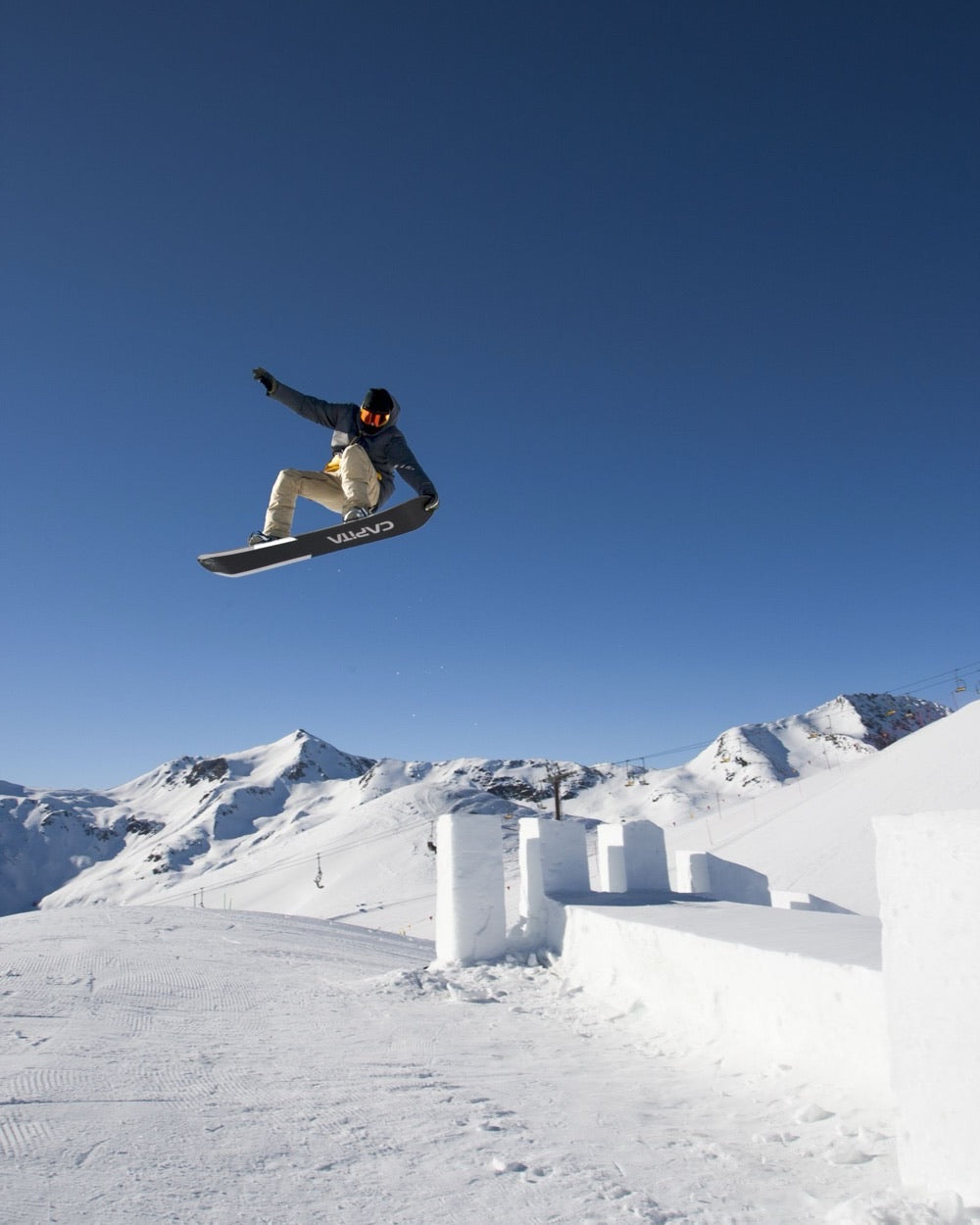 Snowboarding athlete