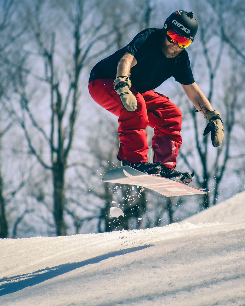 Snowboarding athlete